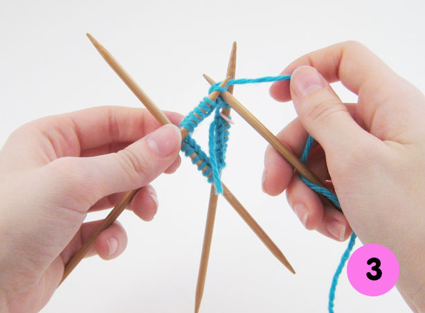 How to: Knitting with Double-Pointed Needles – Mochimochi Land